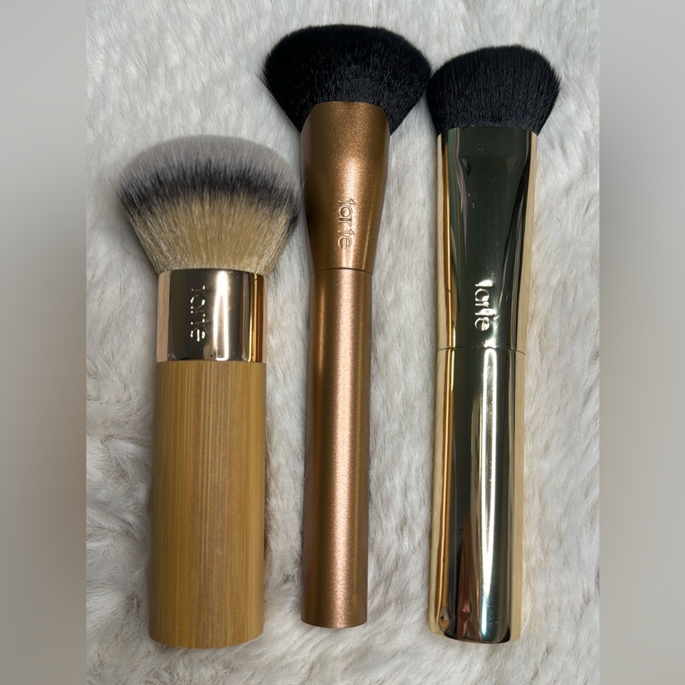 Brand new tarte makeup brush set Of 3